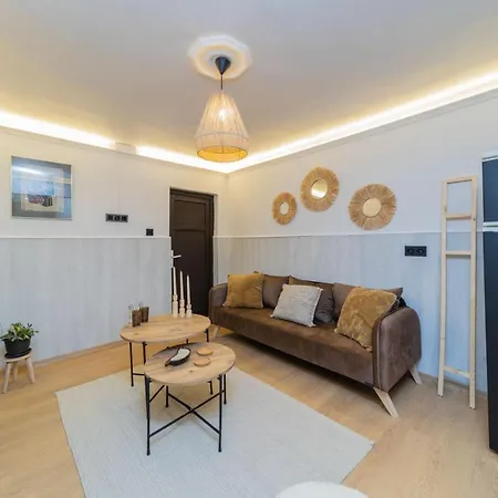 Apartment Stylish Close To The In Antalya